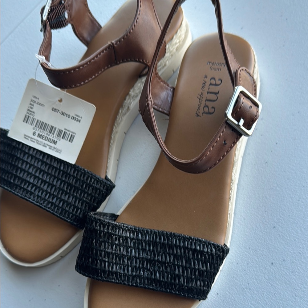 Ana Brown and Black Sandals - Picture 3 of 8